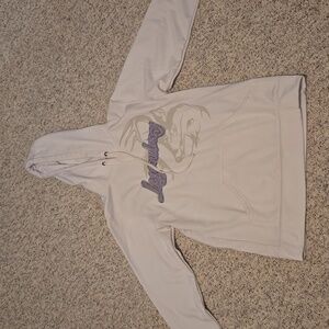 Womens size M Legendary Whitetails sweatshirt